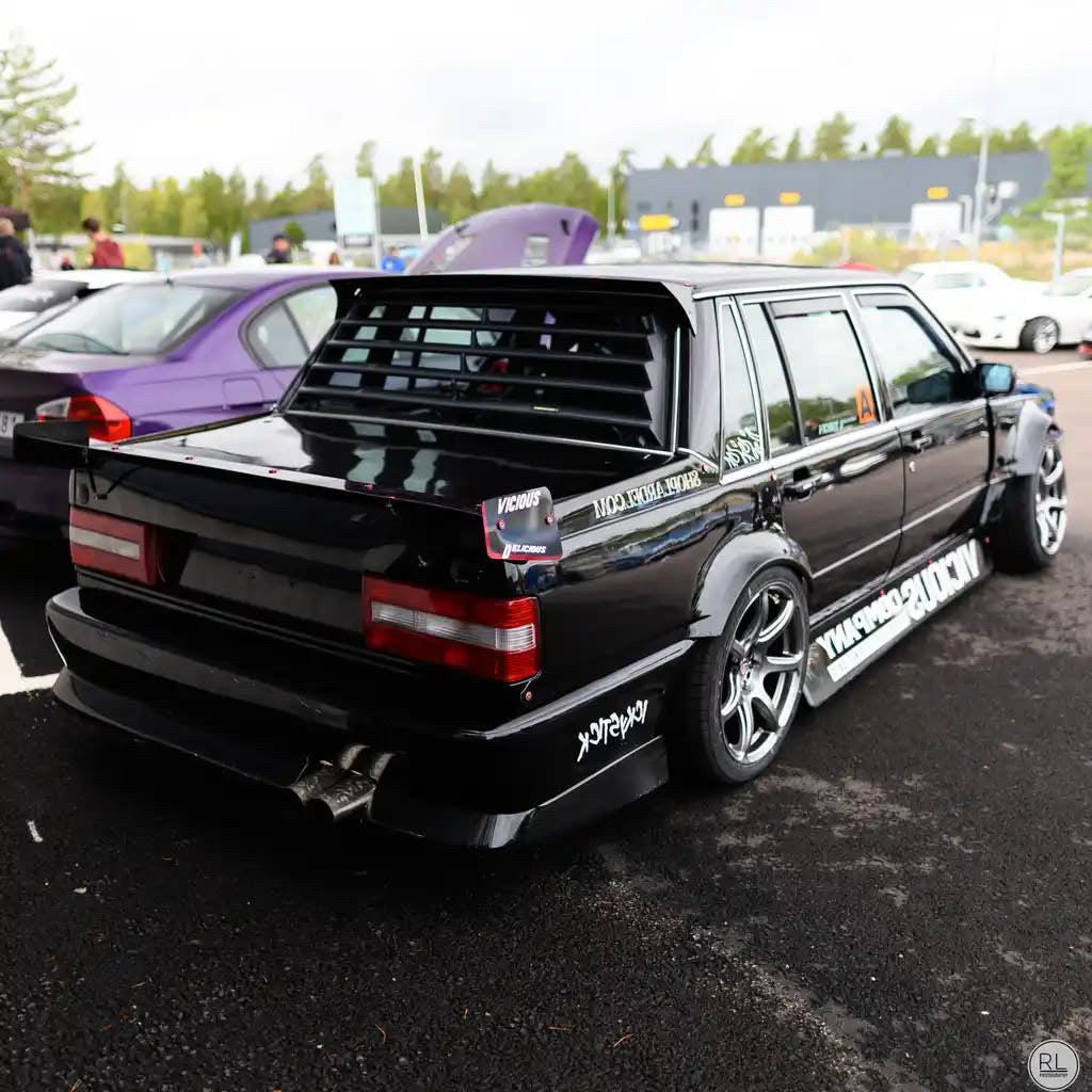 Volvo 740/960 widebody overfenders